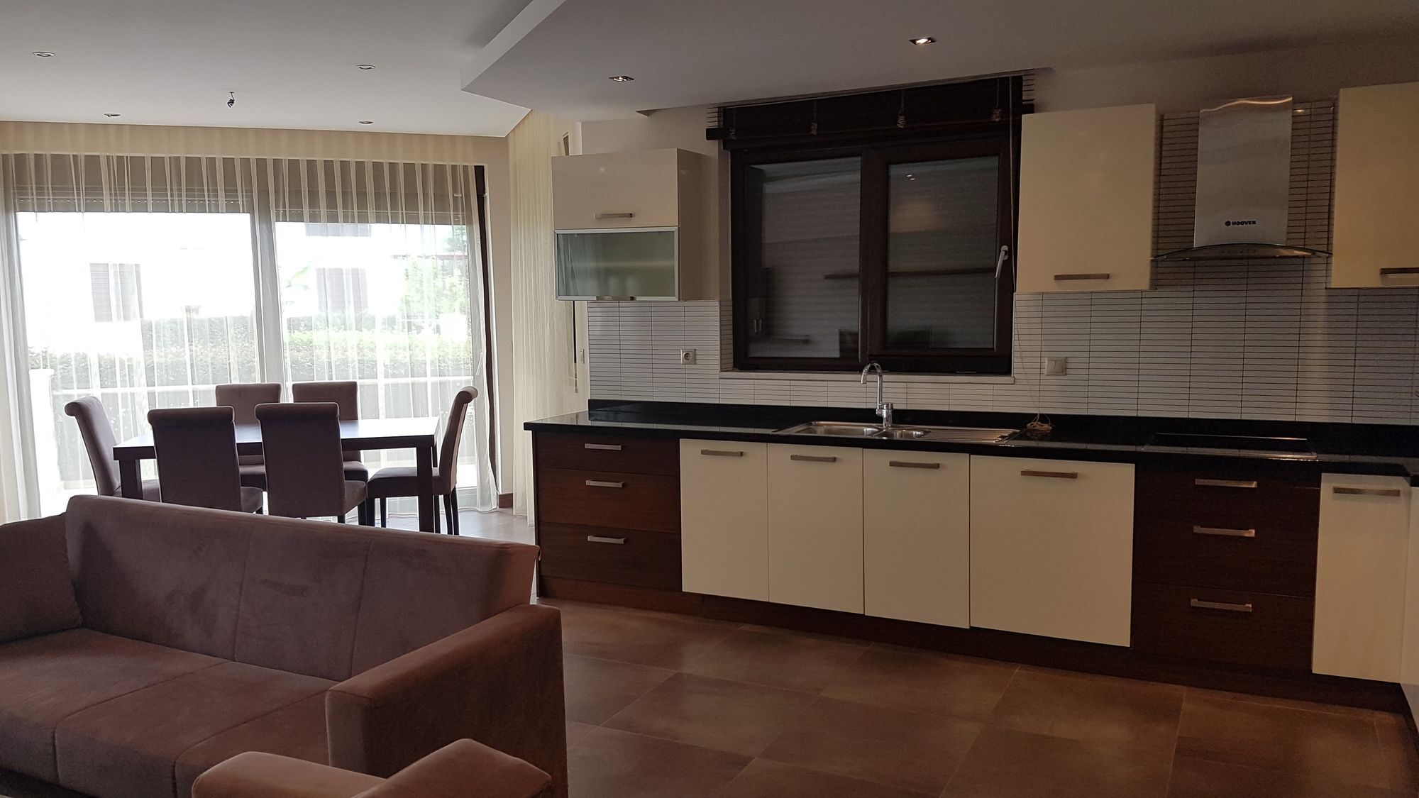 Cristal Villalar Kemer Bagian luar foto